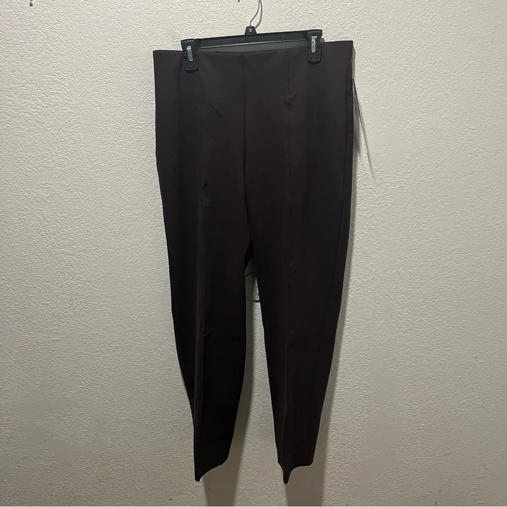 Peter Nygard NWT Luxe Slims Dark Brown Straight Leg Pull On Pants